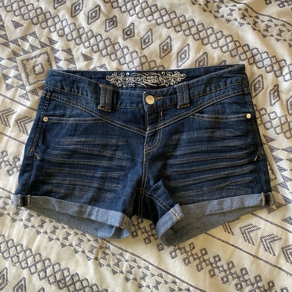 Express Pants - Shorts